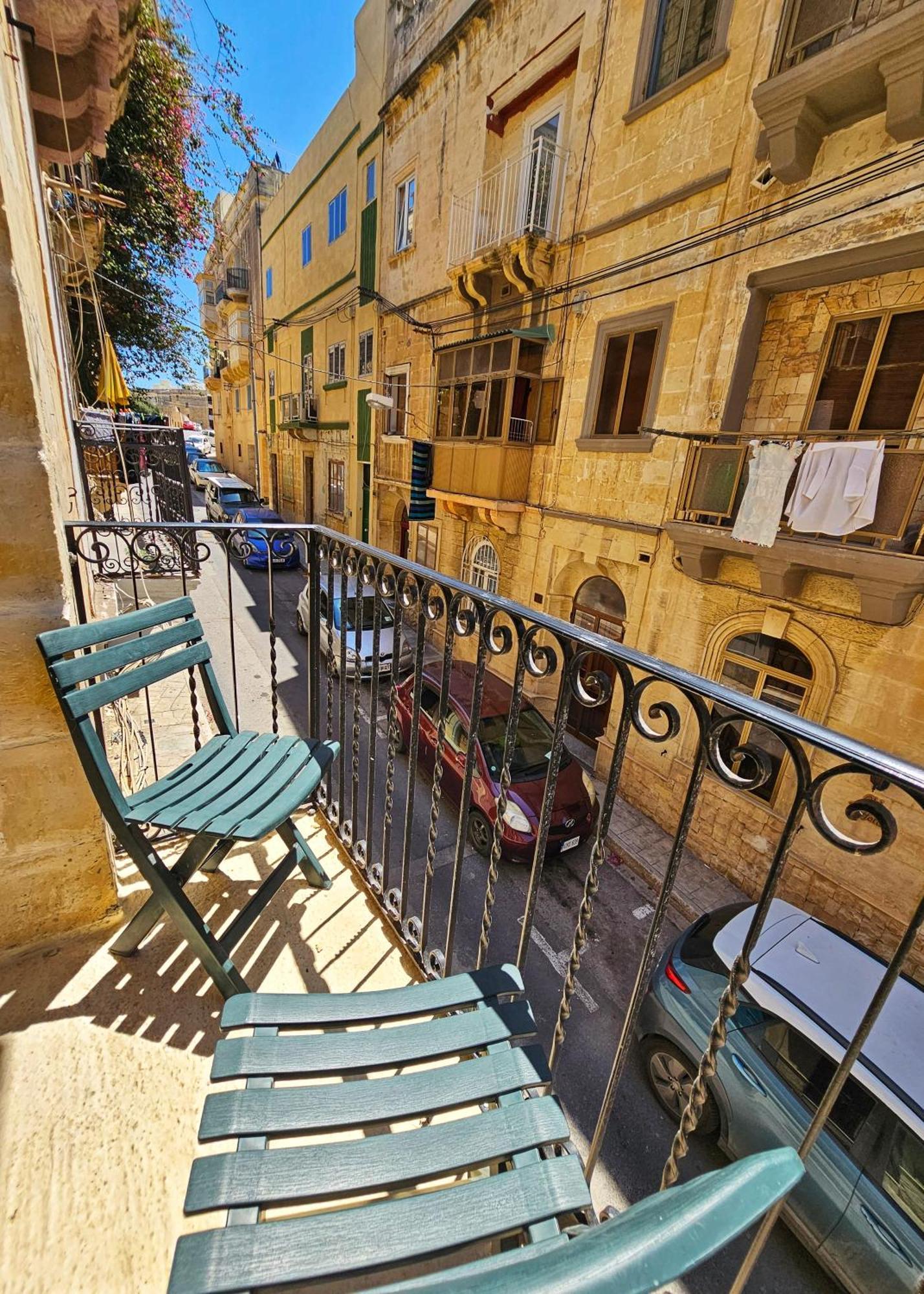 Dar Garigor Apartment Cospicua Exterior photo